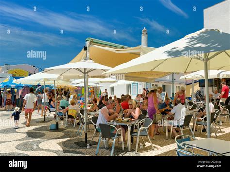 praia da luz portugal restaurants.